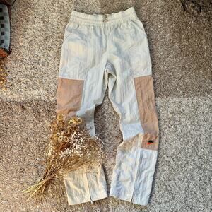 Nike Sportwear City Utility Woven Track Pants Off White FB7252-104 Womens Size M